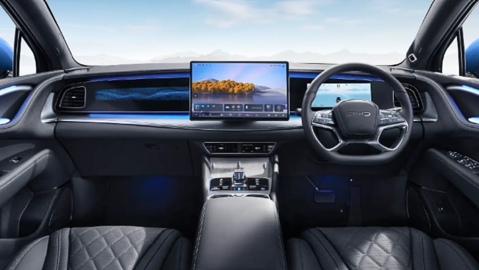 BYD Sealion interior